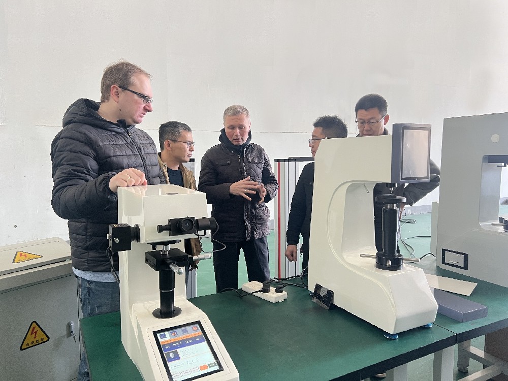 全力測(cè)試丨俄羅斯客戶代表團(tuán)訪問濟(jì)南全力測(cè)試技術(shù)有限公司，深化國(guó)際交流合作